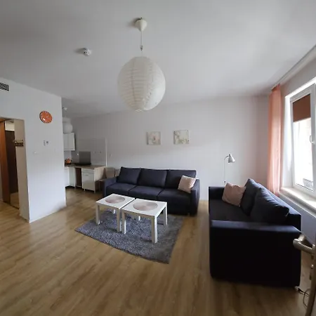 Apartament Kolorowe Etna